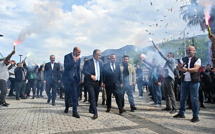 Bursa’da 5 bin 250 personele ‘ek’ sevinç