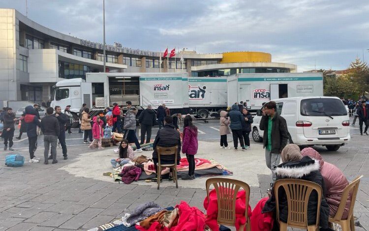 Kocaeli’nin mobil afet tırları Düzce’de