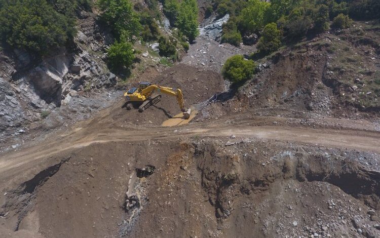 Manisa Sarıgöl’de heyelana anında müdahale Manisa Sarıgöl’de heyelana anında müdahale