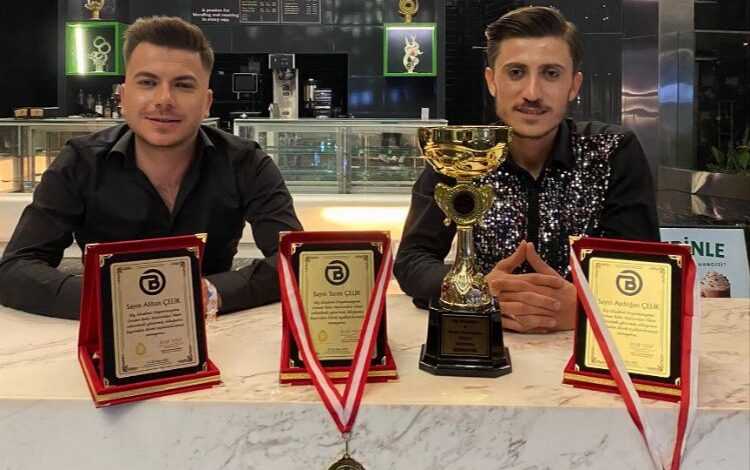 Kocaelili kuaför Antalya’da birinci oldu Kocaelili kuaför Antalya’da birinci oldu