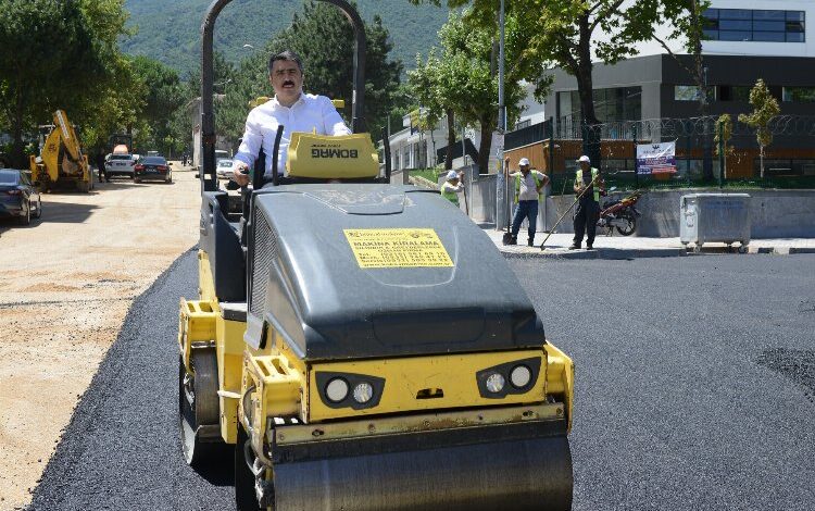 Bursa Yıldırım’da 10 ayda 32 bin ton asfalt Bursa Yıldırım’da 10 ayda 32 bin ton asfalt