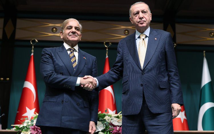 Türkiye ile Pakistan arasında 7 anlaşma imzalandı Türkiye ile Pakistan arasında 7 anlaşma imzalandı