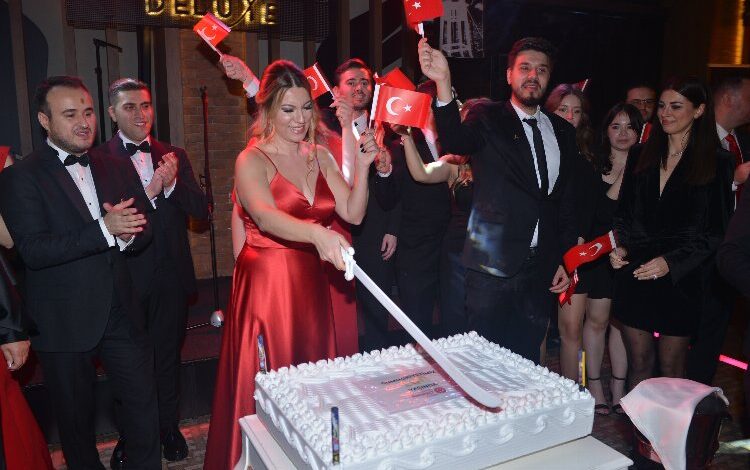 Çekirge Rotaract’tan geleneksel Ata Gecesi