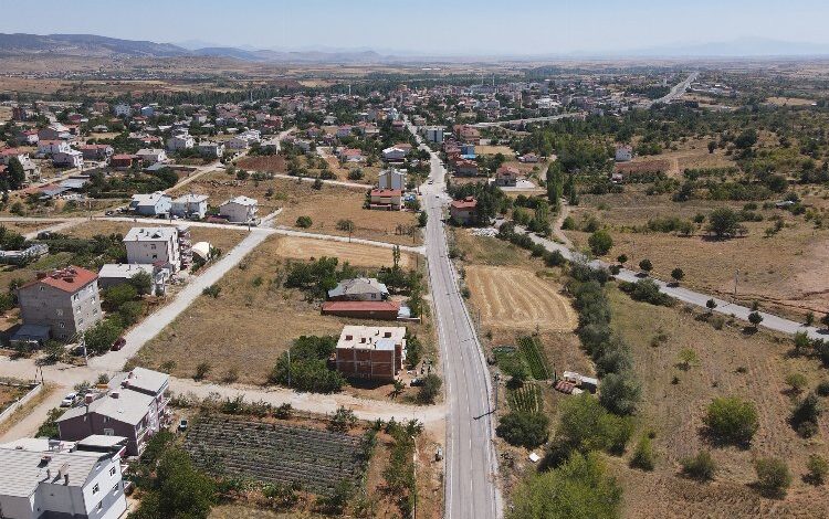 Hüyük’e 40.2 km daha mahalle yolu Hüyük’e 40.2 km daha mahalle yolu
