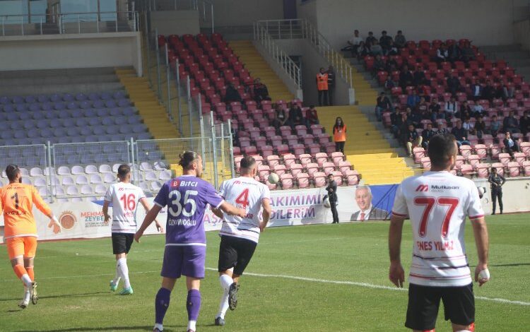 Afyonkarahisar’da tatsız-tutsuz maç! Afyonkarahisar’da tatsız-tutsuz maç!