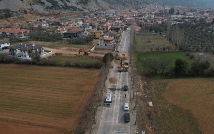 Manisa Düğerek’te asfalt çalışması başladı Manisa Düğerek’te asfalt çalışması başladı