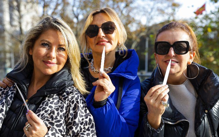 ‘Nesnelerin Masumiyeti’ sergisinde kokular ve renkler bir arada ‘Nesnelerin Masumiyeti’ sergisinde kokular ve renkler bir arada