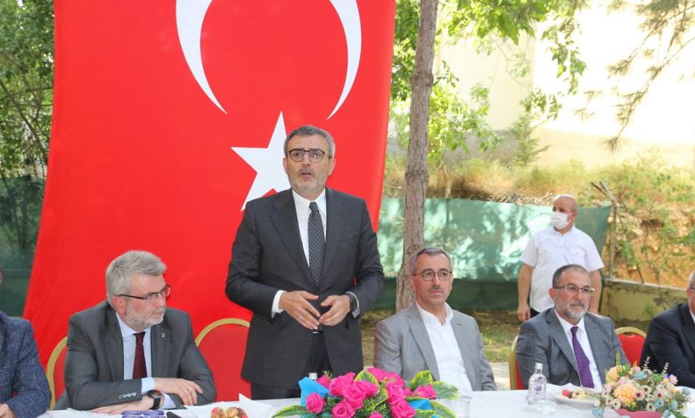 Mahir Ünal’dan muhalefete eleştiri