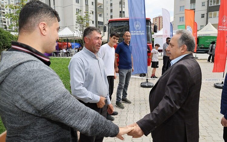 Kayseri Talas’ta yeni üniversitelilere karşılama Kayseri Talas’ta yeni üniversitelilere karşılama