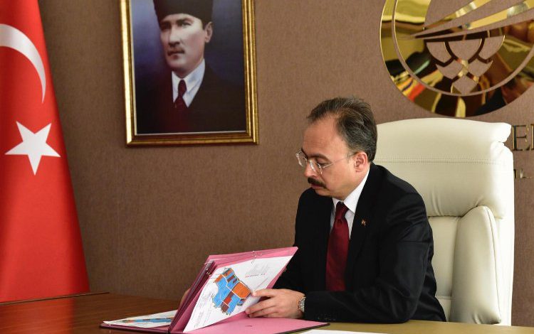 Bilecik Valisi’nden Pazaryeri’ne 700 istihdamlık tahsis!