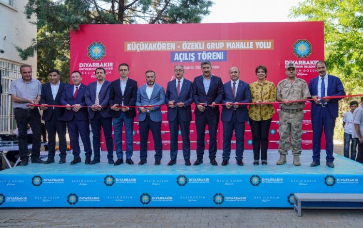 Vali Su: “İşimiz vatandaşımıza hizmet sunmaktır” Vali Su: “İşimiz vatandaşımıza hizmet sunmaktır”