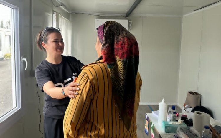 Dokuz Eylül afet bölgesinde salgına karşı teyakkuzda Dokuz Eylül afet bölgesinde salgına karşı teyakkuzda