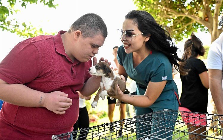 Antalya Muratpaşa’da özel çocuklardan özel besleme