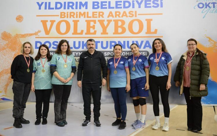 Bursa Yıldırım’da turnuvanın kazananı dostluk oldu Bursa Yıldırım’da turnuvanın kazananı dostluk oldu