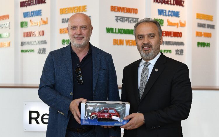 Bursa’da Başkan Aktaş’tan Oyak Renault’a ziyaret