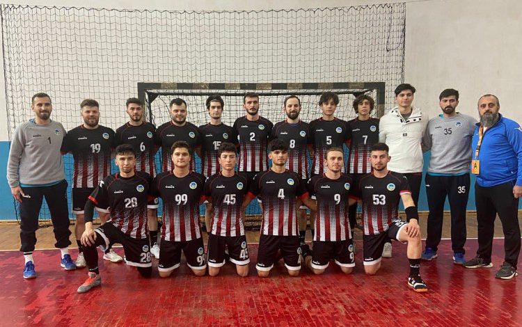 Sakarya’da hentbolde namağlup lider