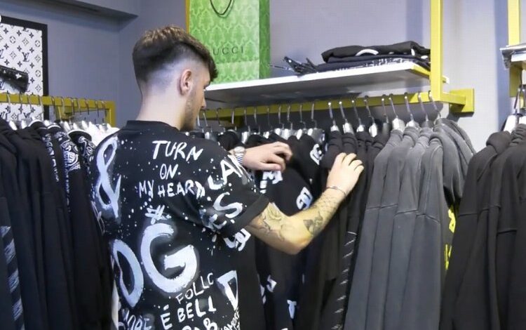 Ekonomik dalgalanmalar erkek giyim sektörünü nasıl etkiledi? Ekonomik dalgalanmalar erkek giyim sektörünü nasıl etkiledi?