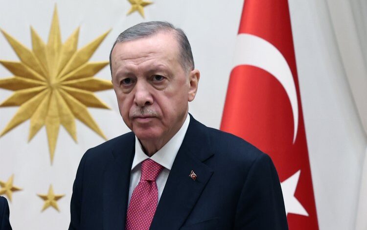 AK Parti’nin adayı Erdoğan AK Parti’nin adayı Erdoğan