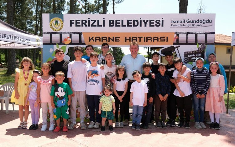 Karne sevincini eğlenerek kutladılar Karne sevincini eğlenerek kutladılar