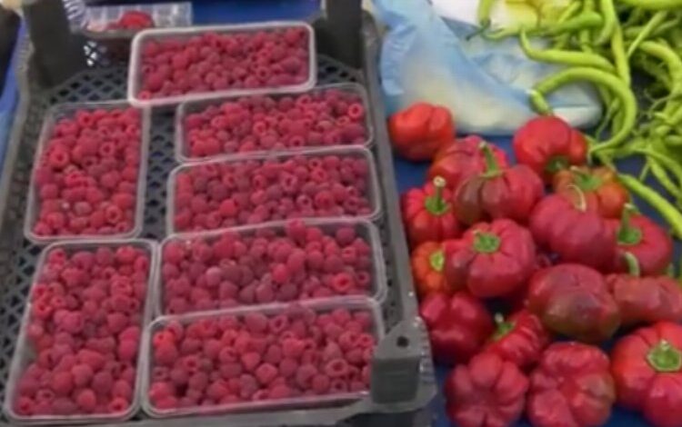 Bursa Orhaneli pazarında halk hayat pahalılığından şikayetçi! Bursa Orhaneli pazarında halk hayat pahalılığından şikayetçi!