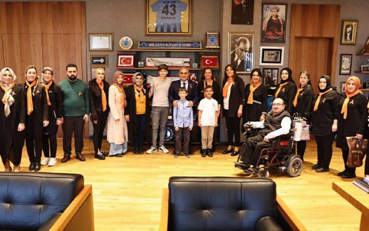 Kütahya’da Başkan Işık’ın özel misafirleri Kütahya’da Başkan Işık’ın özel misafirleri