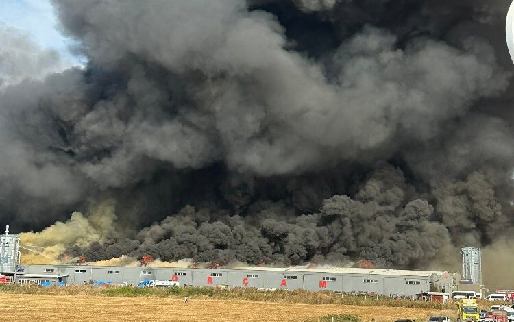 Bursa İnegöl OSB’de büyük yangın! Bursa İnegöl OSB’de büyük yangın!