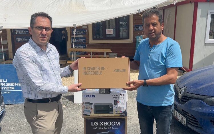 Kocaelili öğrencilerin ödülleri Hatay’daki kardeşlerine ulaştı Kocaelili öğrencilerin ödülleri Hatay’daki kardeşlerine ulaştı