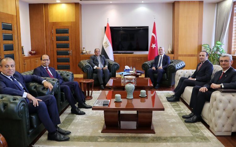 Mısır ile ticaret hedefi 15 Milyar dolar Mısır ile ticaret hedefi 15 Milyar dolar