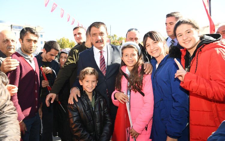 Malatya’da Cumhuriyet doyasıya kutlandı Malatya’da Cumhuriyet doyasıya kutlandı