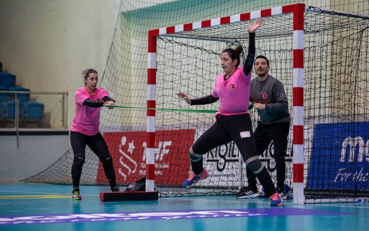 A Milli Kadın Hentbol Takımı medya ile buluştu