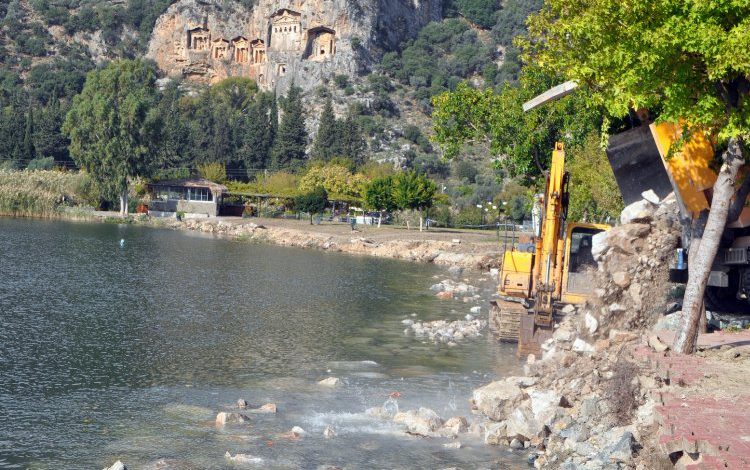 CHP’li Tezcan: “Dalyan’da doğa katliamı yaşanıyor”