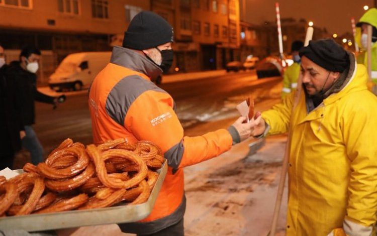 Kayseri Kocasinan’da kar mesaisi Kayseri Kocasinan’da kar mesaisi