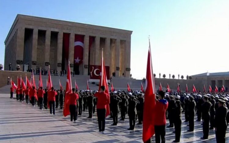 Devlet erkanı Anıtkabir’de Ata’sını andı Devlet erkanı Anıtkabir’de Ata’sını andı
