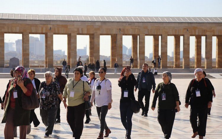 Muğlalı kadınlar Ata’ya saygı için Anıtkabir’de