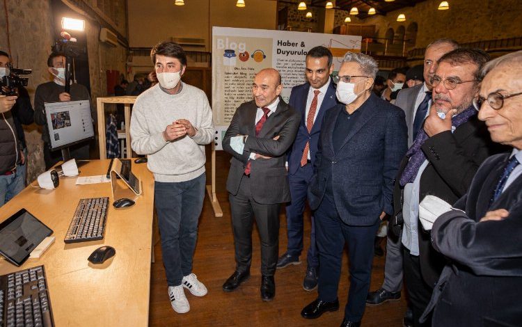 ‘Demokrasiyi dijitalleştirmek zorundayız’ ‘Demokrasiyi dijitalleştirmek zorundayız’