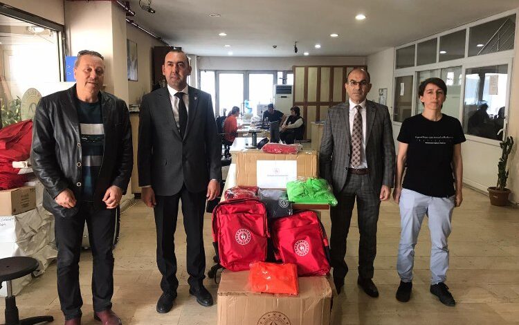 Gençlik ve Spor Bakanlığı’ndan 10 kulübe spor malzemesi yardımı Gençlik ve Spor Bakanlığı’ndan 10 kulübe spor malzemesi yardımı