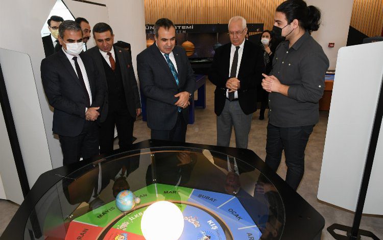 Çocuklar bilimi İzmir Karabağlar’da sevecek Çocuklar bilimi İzmir Karabağlar’da sevecek