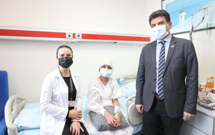 DEÜ yurtdışından gelen hastalara da şifa oluyor