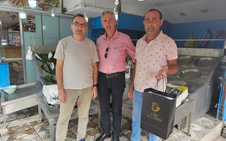 İzmit Belediyesi’nden balıkçılara ziyaret