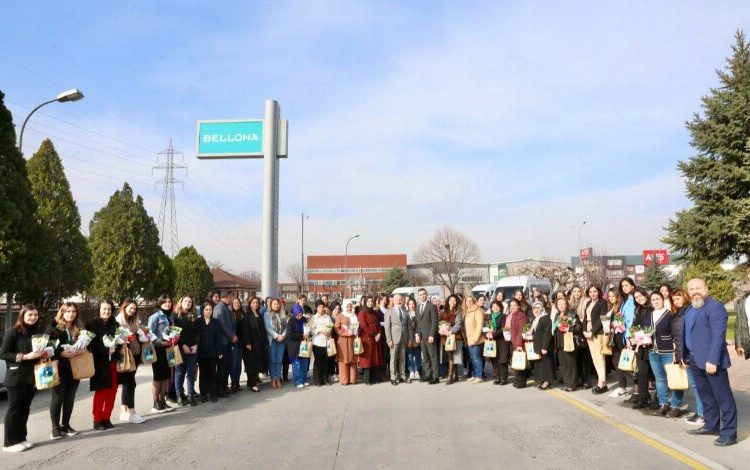 Başkan Çolakbayrakdar, “Kadınlar her gün kıymetlidir”