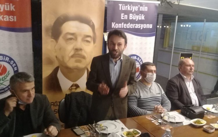 Afyon Eğitim Bir-Sen gazetecilerle bir araya geldi Afyon Eğitim Bir-Sen gazetecilerle bir araya geldi