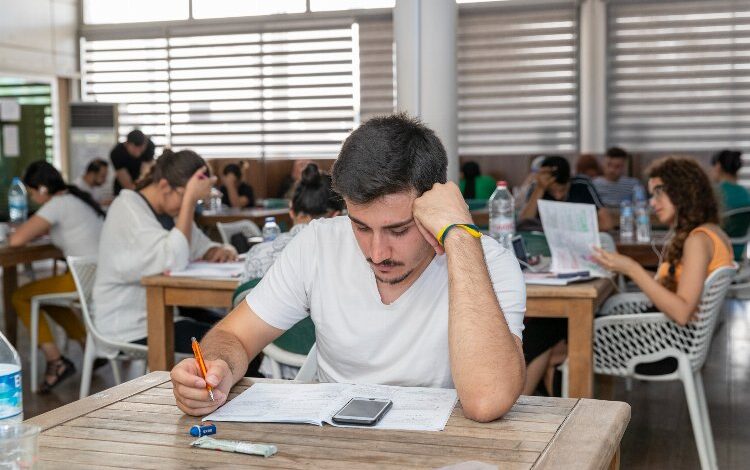 Bu kütüphanede her şey ücretsiz Bu kütüphanede her şey ücretsiz