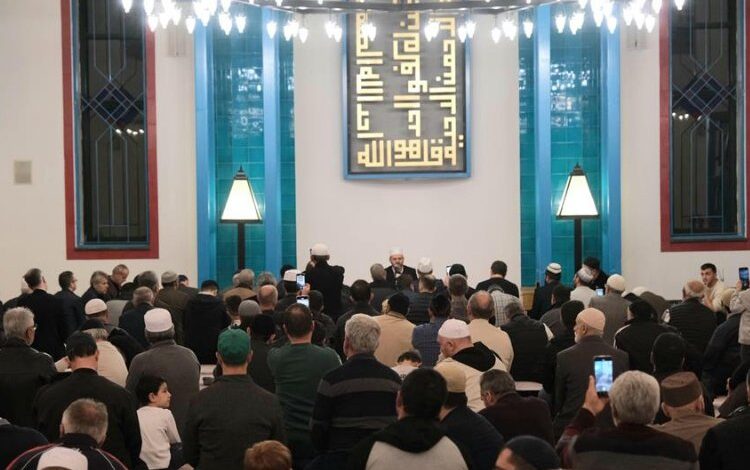 Bursa İnegöl’de Filistin’e dua gecesi Bursa İnegöl’de Filistin’e dua gecesi