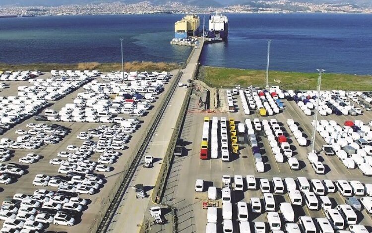 Otomotiv sanayisi üretimde, ihracatta ve pazarda arttı Otomotiv sanayisi üretimde, ihracatta ve pazarda arttı