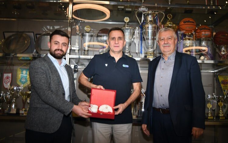 Bursa derbisi öncesi kan bağışı kampanyası Bursa derbisi öncesi kan bağışı kampanyası