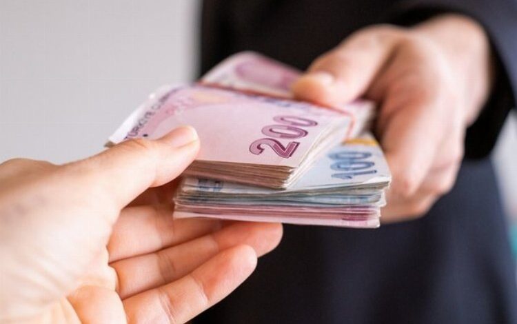 Emeklinin bayram ikramiyesi netleşti Emeklinin bayram ikramiyesi netleşti