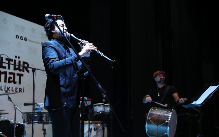 Serkan Çağrı, Sakarya’da sahne aldı