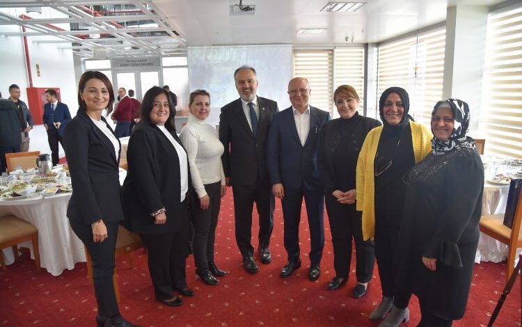 AK Parti Bursa kadınlarından vefa buluşması