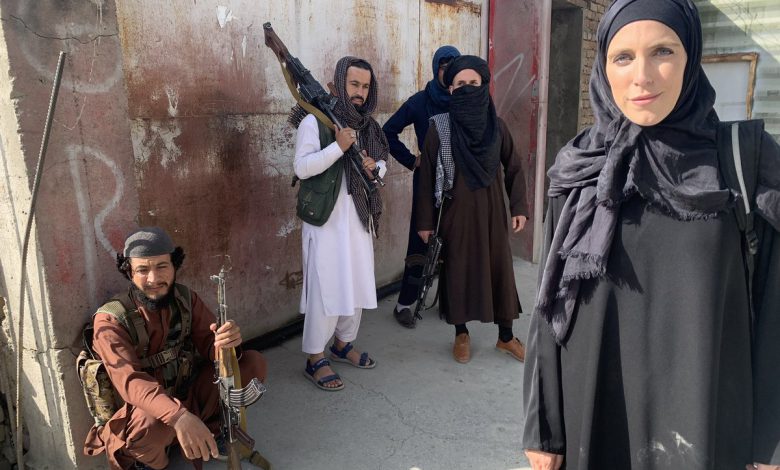 CNN muhabirinden ‘çarşaf’ açıklaması