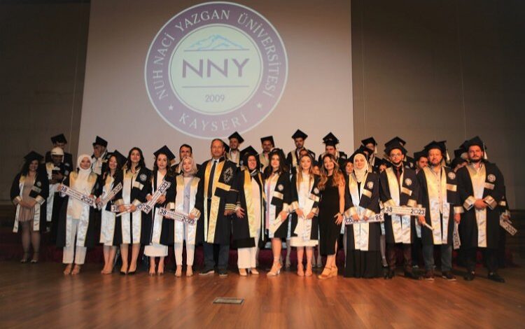 NNYÜ’de genç mühendisler mezun oldu NNYÜ’de genç mühendisler mezun oldu